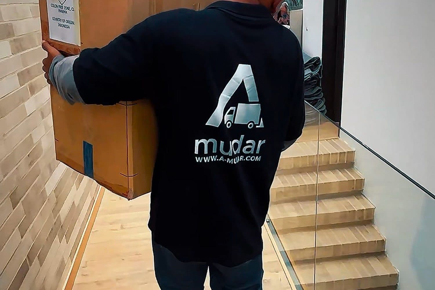 Equipo de Amudar realizando una mudanza en Barranquilla